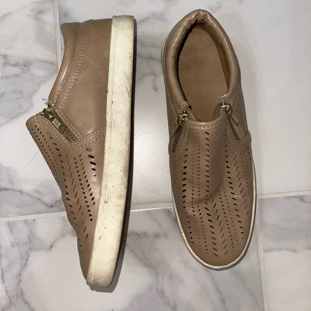 Beige work loafers size 7